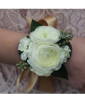 RANUNCULUS WRIST CORSAGE CORSAGE