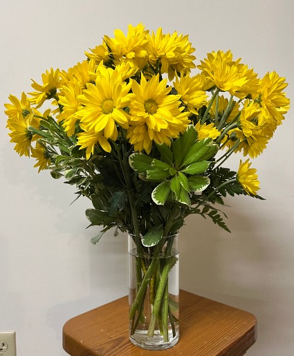 Ray of Sunshine Vase of Daisies