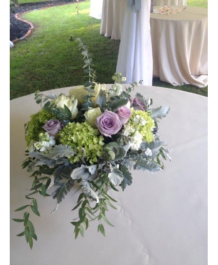 LAVENDER AND GREEN CENTERPIECE  FLOWERS WEDDING FLOWERS