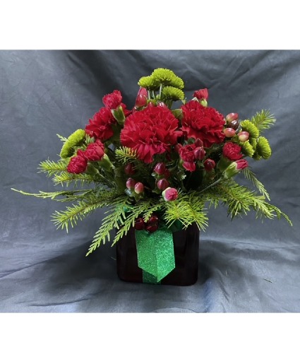 Red and Green Festivity Arrangement