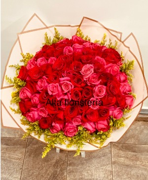 Red and pink roses bouquet 50  roses  or    100 roses
