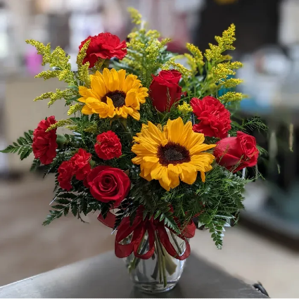 Red and Sunny Vase FHF-SS624 Fresh Flower Vase Arrangement Local delivery only