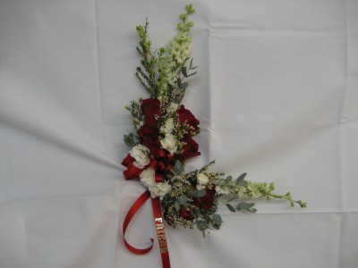 Red and White Corner piece Sympathy