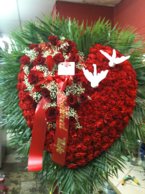 RED BROKEN HEART RED HEART