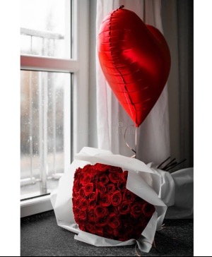  Large Heart Shaped Mylar Balloon   Uber Eats Promo Order Only 