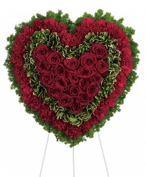 Closed Red Heart  Wreath 