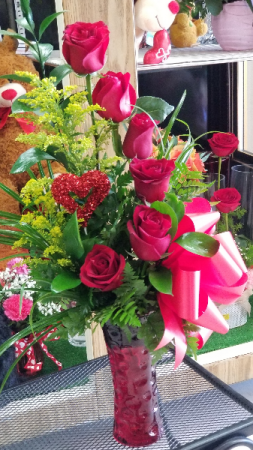 Red Rose Delight  Half Dozen Rose's in Vase 