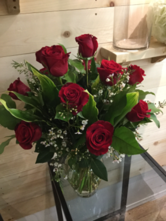 Red Rose Dozen 