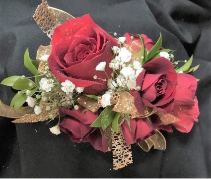 Red Rose Elegance 