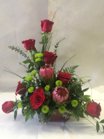 Red Rose Elegance Flower Arrangement