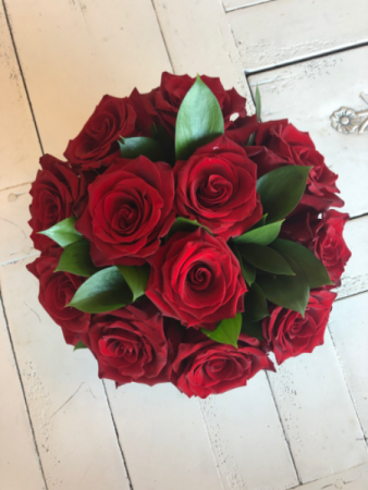 Red Rose Flower Box (Also available in pink) One Dozen Red Roses in Sparta, NJ | Bluet Flower Co.