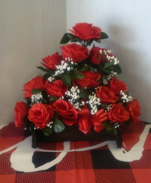 RED ROSE VALENTINES DAY LOG 