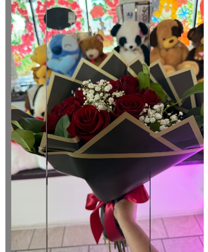 Red Roses Bouquet 