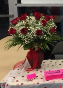 Traditional Large Dozen Roses Roses