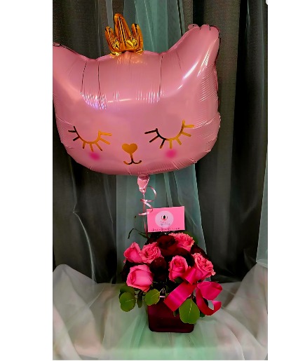 Red Royalty with Princess balloon Vase Arrangement