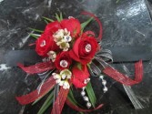 Red Spray Roses Wrist Corsage