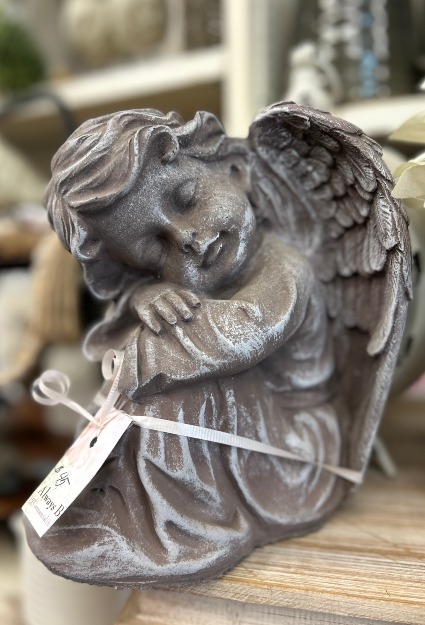 Resting Angel 