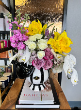 Reyna's Elegant Floral  
