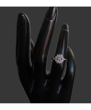 Rhomboid Zirconia Ring 