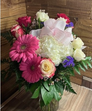 Ribbons and bows vase
