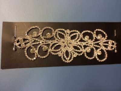Rio Wrap floral accent