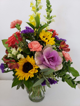 Rivetting Rainbow Mixed Bouquet