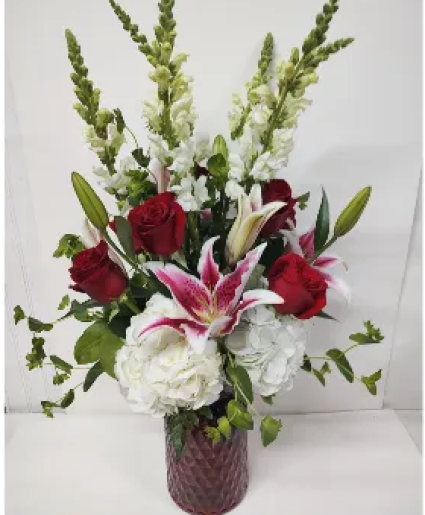 Romance Bouquet  FHF-M61 Fresh Flower Arrangement (Local Delivery Area Only)