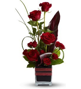Romance Roses Flower Arrangement 