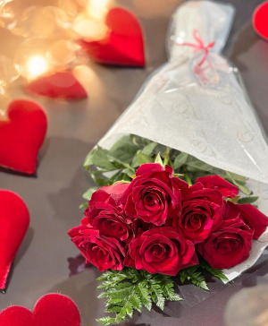 6/9/10 Romantic Fresh Red Rose Bouquet Hand Tie Bouquet