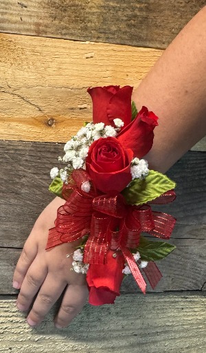 Romantic Red Rose Wrist Corsage
