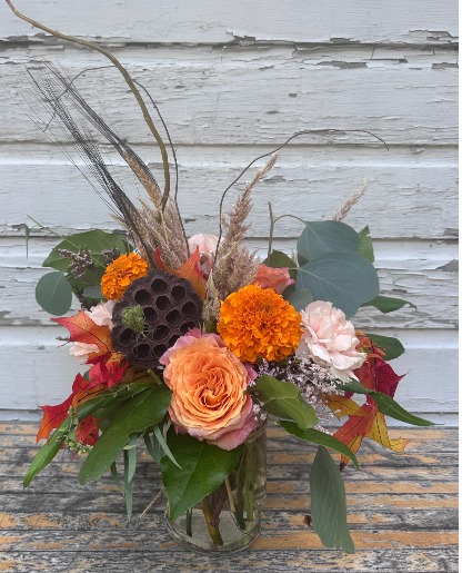 Roots Signature Garden Arrangement 