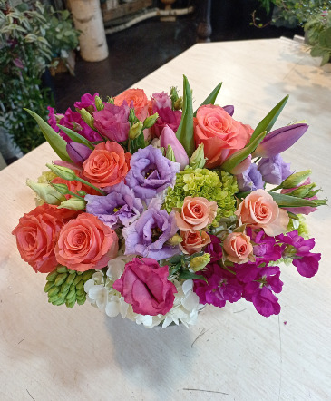 Roses with Seasonal Flowers  in Glastonbury, CT | THE FLOWER DISTRICT