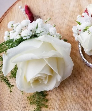 Rose Boutonniere 