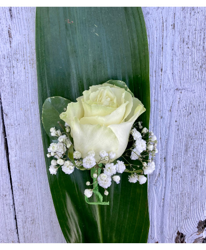 Rose boutonniere Boutonniere