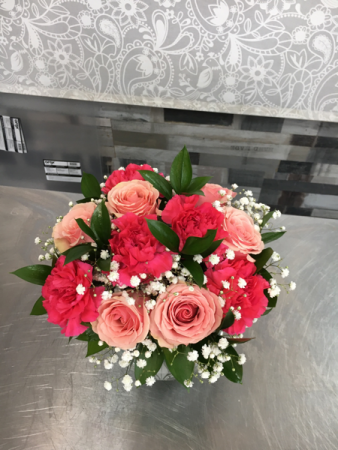 Rose & Carnation Bowl Bouquet  Bubble bowl vase 