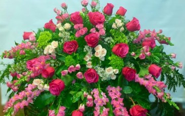 Rose Garden  Casket spray  in Chatham, NJ | SUNNYWOODS FLORIST