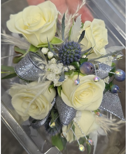 Rose Wrist Corsage White Spray Roses