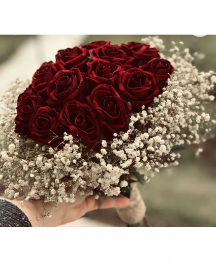 Roses and baby breath 