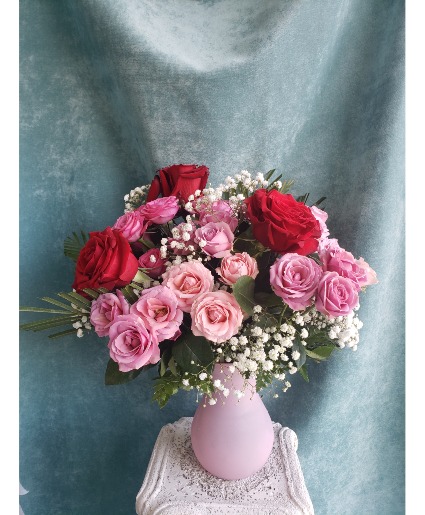 PINK SERENDIPITY ROSES