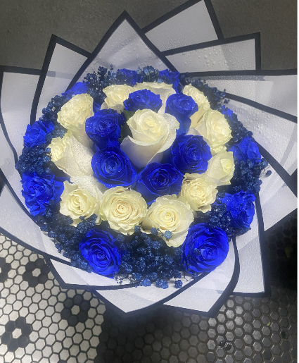 ROSES BOUQUET  24 Roses