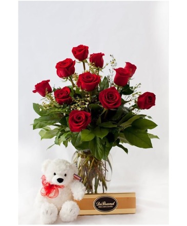 Roses & Gifts Anniversary or Birthday in Ocala, FL | Blue Creek Florist