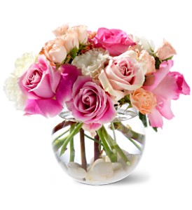 Roses on the Rocks Arrangement in Glastonbury, CT | THE FLOWER DISTRICT