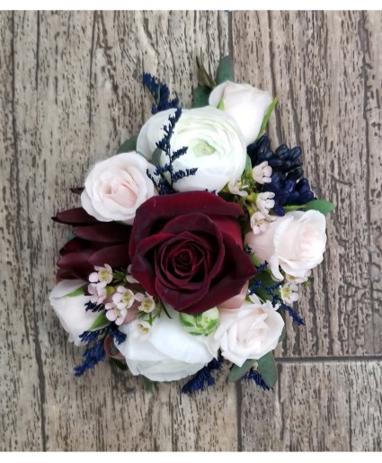 Roses & Ranunculus Corsage 