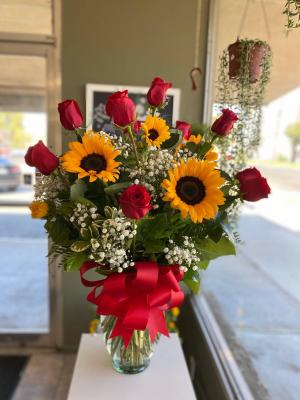 Roses & Sunflower Bouquet 