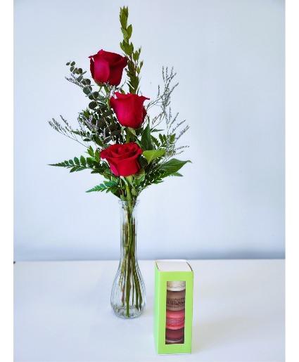 Rosy Indulgence Fresh Flowers and Macarons