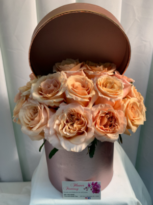 Round Box With Flowers  Round Box with Roses 