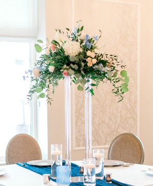 Round Table Centerpiece Wedding