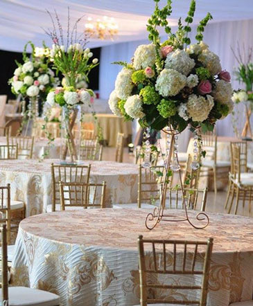 Royal Hydrangeas Table Arrangement in Saint Simons Island, GA | A COURTYARD FLORIST