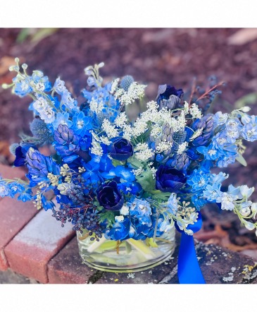 Royal Treasures Low Clear Glass in Braintree, MA | Braintree Flowers