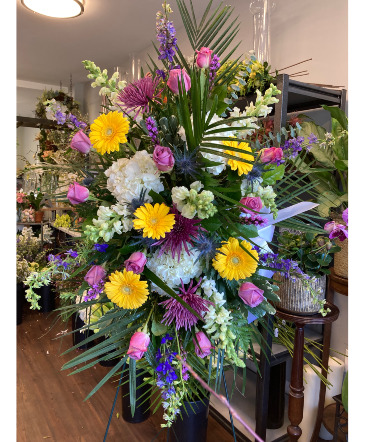Royal Tribute Standing Spray in Darien, CT | DARIEN FLOWERS